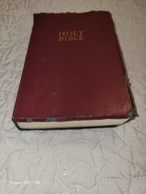 HOLY BIBLE NKJV 1982 Red Letter Dictionary Leather Bound Christian Study See Pic - Thumbnail 2