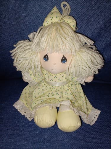 Vintage Precious Moments Plush Doll Applause 10"-11" Yellow Dress 1992! - Image 1
