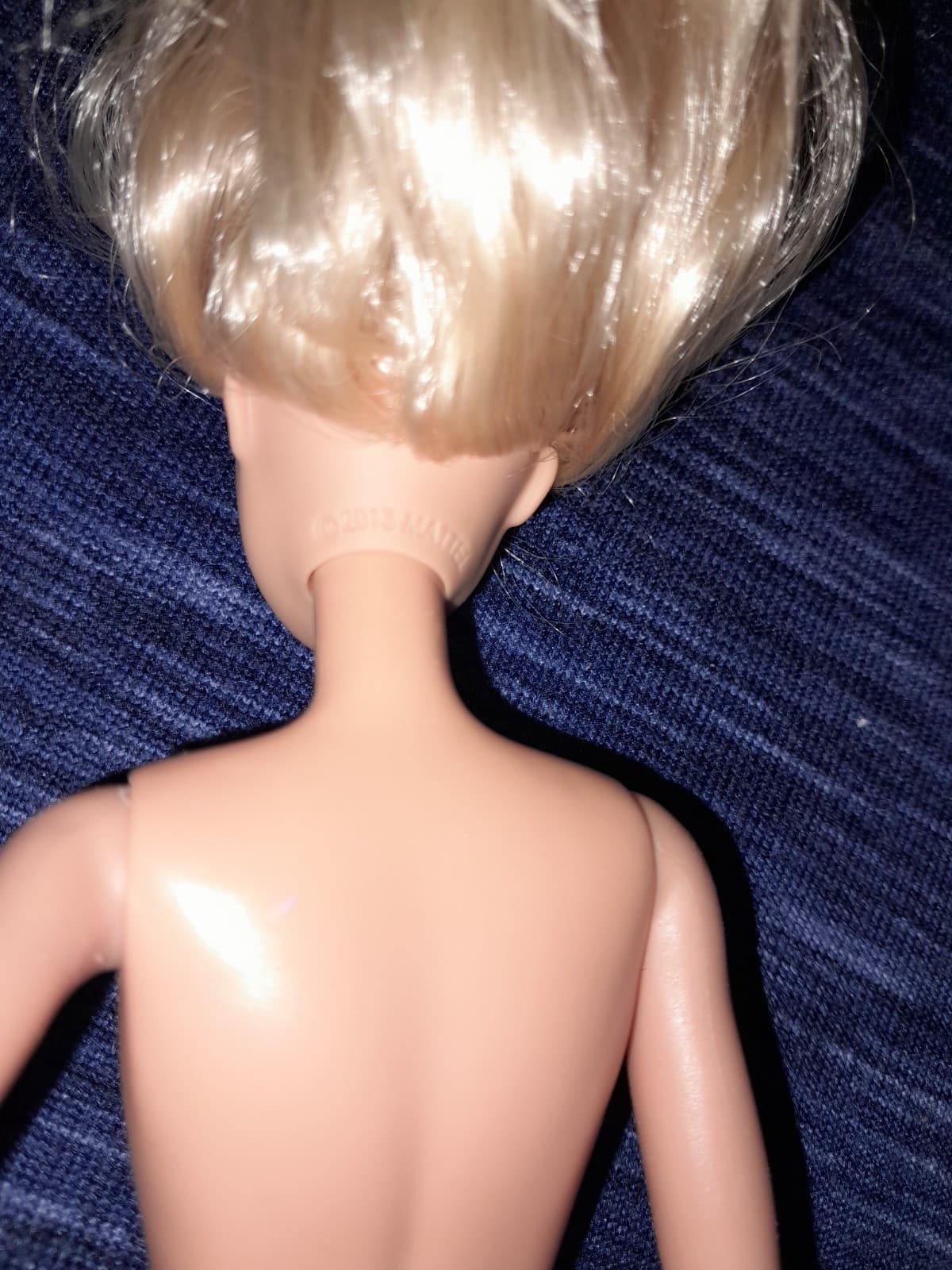 Mattel Barbie Doll 2013 With Blonde Hair Blue Eyes Bent Elbow 2015 Body - Thumbnail 10