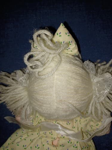 Vintage Precious Moments Plush Doll Applause 10"-11" Yellow Dress 1992! - Thumbnail 6