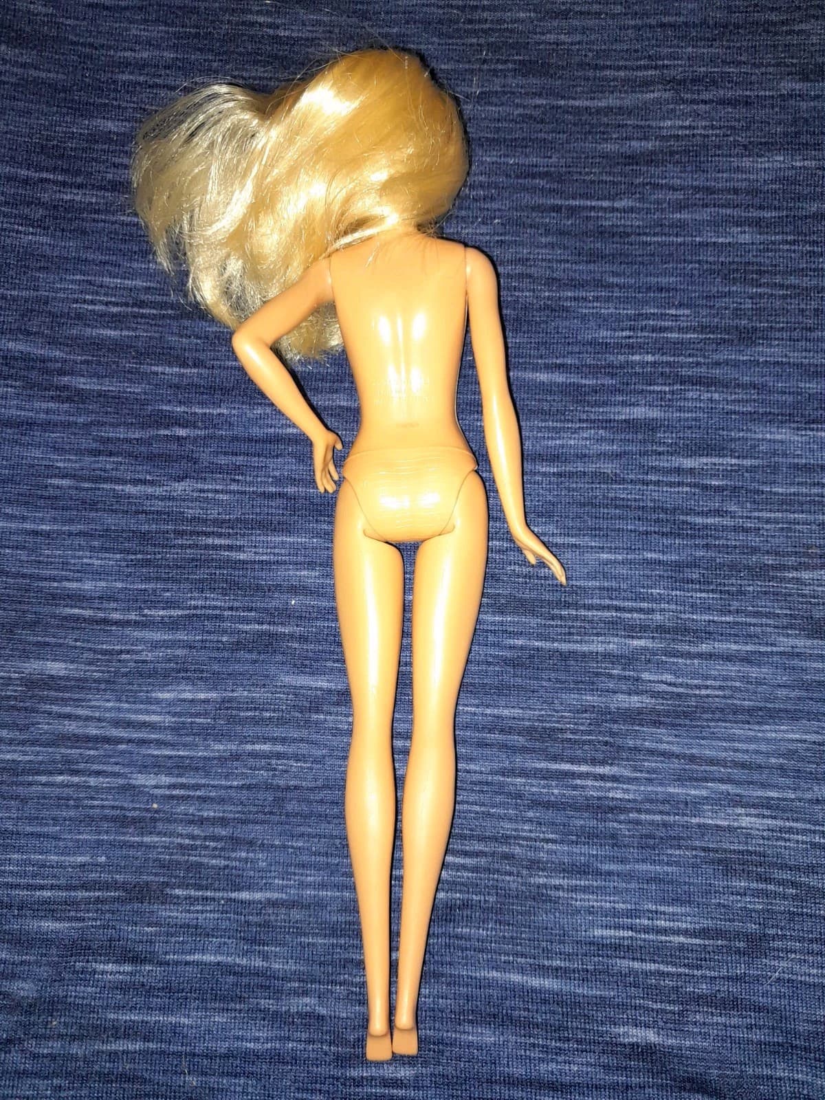 Mattel Barbie Doll 2013 With Blonde Hair Blue Eyes Bent Elbow 2015 Body - Thumbnail 7
