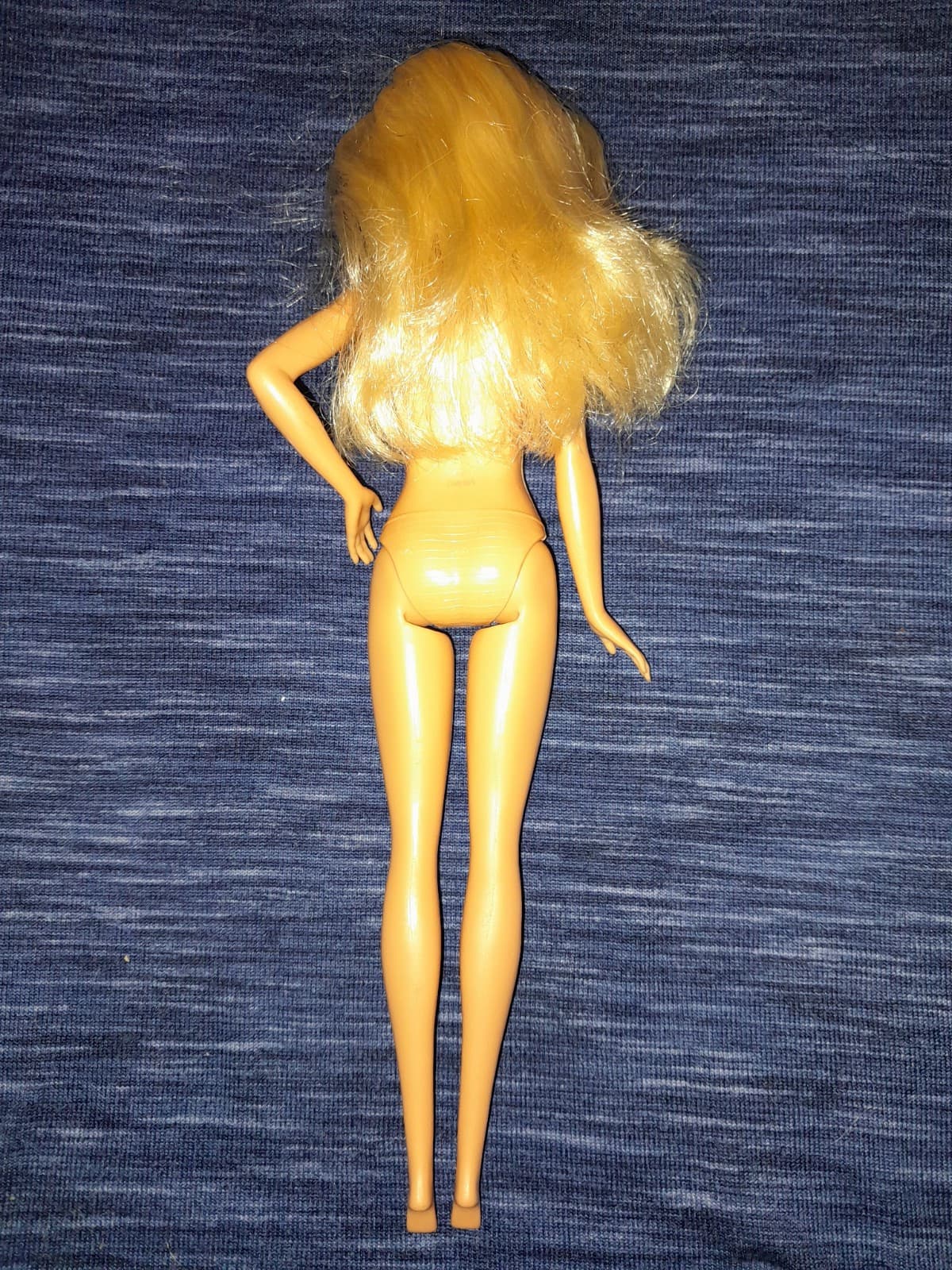Mattel Barbie Doll 2013 With Blonde Hair Blue Eyes Bent Elbow 2015 Body - Thumbnail 6