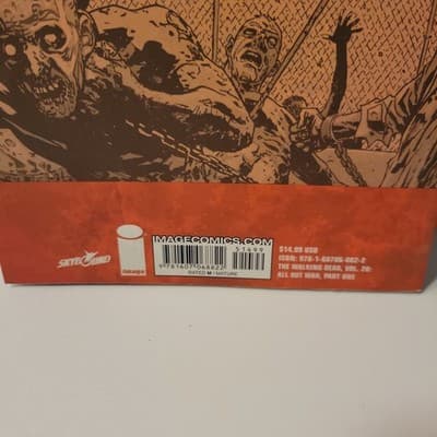 The Walking Dead Volume 20: All Out War Part 1 TP by Kirkman, Robert First Print - Thumbnail 4