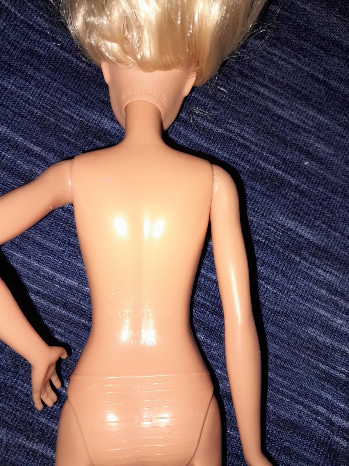 Mattel Barbie Doll 2013 With Blonde Hair Blue Eyes Bent Elbow 2015 Body - Thumbnail 11