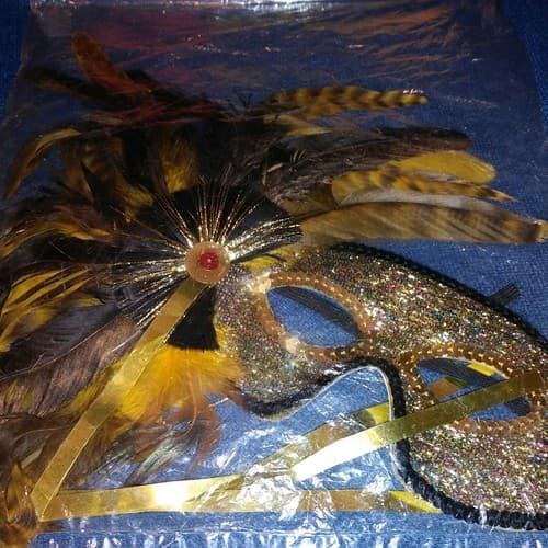 Mardi Gras Mask Black and Gold Sequin and Feather 1996 Forum Vtg Mask New - Thumbnail 3