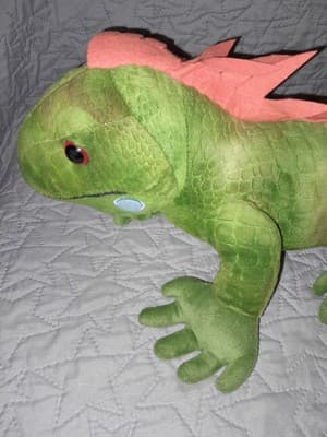 Wild Republic Green Lizard Plush 24 Inch Iguana Komodo Stuffed Animal - Thumbnail 8