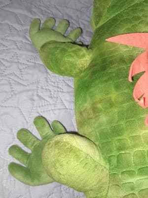 Wild Republic Green Lizard Plush 24 Inch Iguana Komodo Stuffed Animal - Thumbnail 7