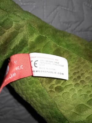 Wild Republic Green Lizard Plush 24 Inch Iguana Komodo Stuffed Animal - Thumbnail 13