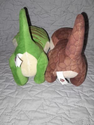 Jurassic World Dominion Velociraptor Plush Set Dinosaurs green & Brown Raptors - Thumbnail 4