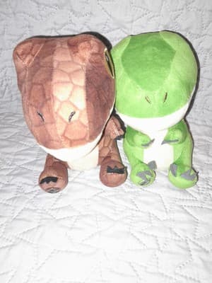 Jurassic World Dominion Velociraptor Plush Set Dinosaurs green & Brown Raptors - Thumbnail 6