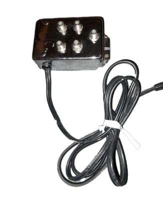 ARCHER 4 Way Distribution Amplifier 15 1119 Cable Signal Splitter 60Hz - Image 1