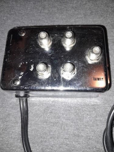 ARCHER 4 Way Distribution Amplifier 15 1119 Cable Signal Splitter 60Hz - Thumbnail 3