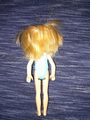 BARBIE Chelsea Doll 5in Blonde Swimsuit Ice Cream Club Toy Figure - Thumbnail 3