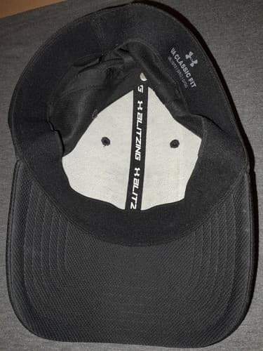 Under Armour Fitted Hat Black L XL UA Classic Fit Blitzing Embroidered Sharp - Thumbnail 6