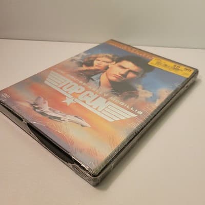 Top Gun (1986) 2-Disc Collector’s Edition DVD – Tom Cruise Classic Film - Thumbnail 6