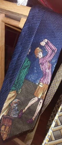 Man & Woman Golfing Imported All Silk Tie 59 in X 4 in Blue WPL125 Hathaway - Thumbnail 2