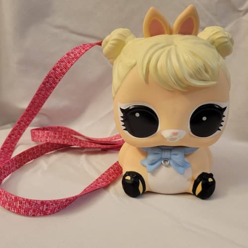LOL! Surprise Biggie Pet Cottontail QT Bunny Toy Piggy Bank Backpack - Thumbnail 2