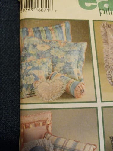 Simplicity 9243 Sewing Pattern Design Your Own Easy Pillows Uncut - Thumbnail 3