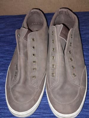 GUESS Men's Milty Slip-On Low-Top Sneakers Men's size 11 leather - Image 1