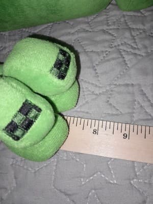 Minecraft Green Creepers 2014 Mojang 7" & 12" Creeper 2022 Green Plush Set Lot 2 - Thumbnail 8