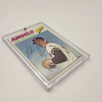 Topps 1977 Nolan Ryan 650 Angels Vintage Baseball Card w/ Screw-down Card Holder - Thumbnail 3