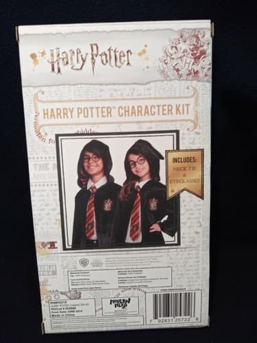 Harry Potter Character Kit with Gryffindor Necktie & Eyeglasses, NEW Cosplay - Thumbnail 2