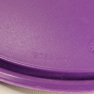 TUPPERWARE Replacement Lid 6793A-1 Purple Round Plastic Snap On 5in Vintage - Thumbnail 4