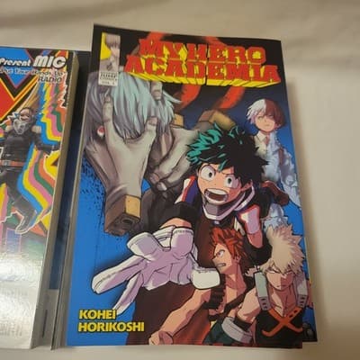 My Hero Academia Manga Lot Vol 2–5 + Ultra Analysis Guide Viz Media - Thumbnail 9