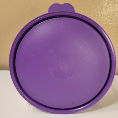 TUPPERWARE Replacement Lid 6793A-1 Purple Round Plastic Snap On 5in Vintage - Thumbnail 3