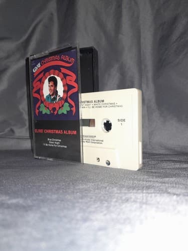 Elvis's Christmas Album - Elvis Presley - 1985 RCA Records Cassette Tape - Thumbnail 3