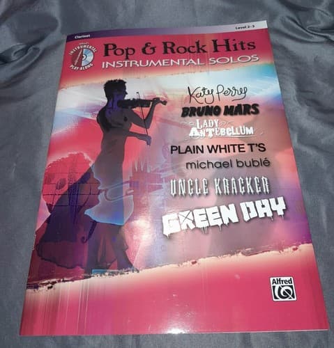 Pop & Rock Hits Instrumental Solos, Trumpet: Level 2-3: Trumpet, Book and CD by - Image 1
