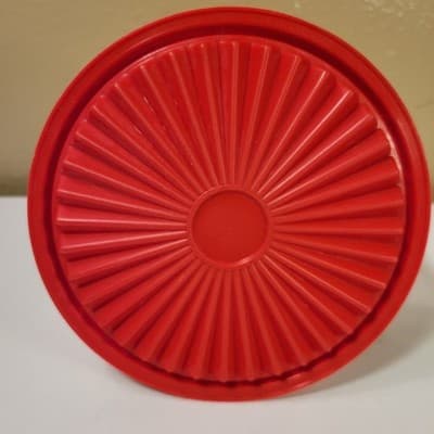 TUPPERWARE Replacement Lid 812-4 Red Round Fluted Sunburst Vintage - Thumbnail 4