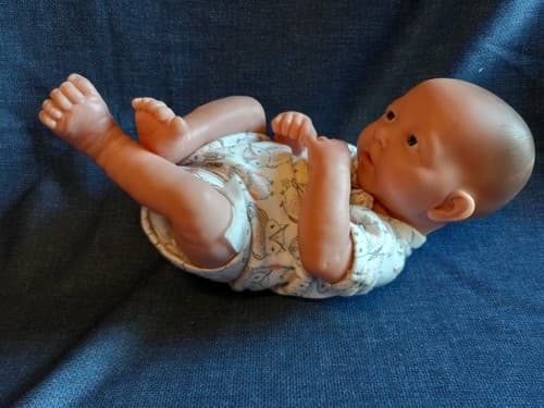 Newborn Vinyl Baby Doll Curled Up 22-07 Lifelike Blue Gray Eyes Berenguer 14" - Thumbnail 3
