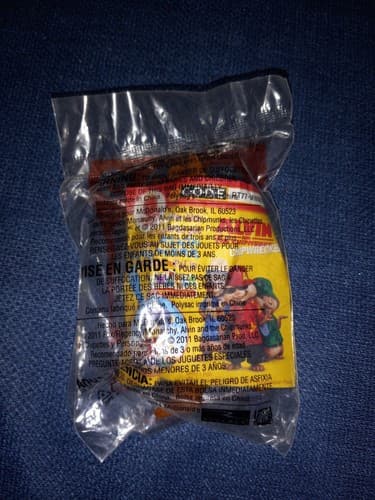 2011 Happy Meal #3 Simon ALVIN AND THE CHIPMUNKS CHIPWRECKED Unopened Mute - Thumbnail 2