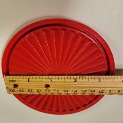 TUPPERWARE Replacement Lid 812-4 Red Round Fluted Sunburst Vintage - Thumbnail 5