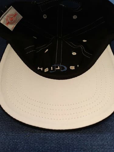 Bud Light Cap Dark Blue White Seams Official Product Of Anheuser Bush 2006 - Thumbnail 10
