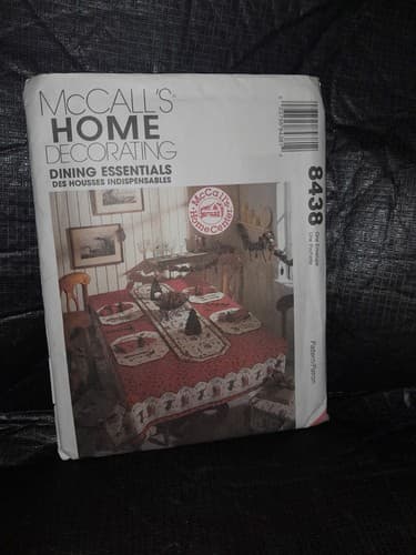 McCalls 8438 Crafts Pattern Dining Essentials Placemats Table Runners Cloth UC - Image 1