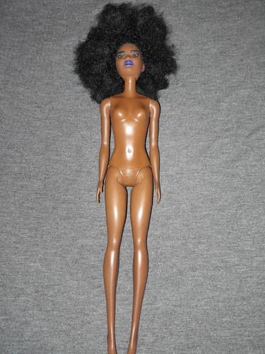 Barbie African American Doll Afro Curly Black Hair Blue Lipstick Lips Nude 2015 - Thumbnail 2