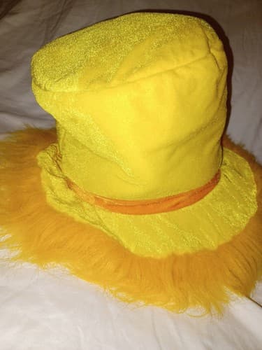 Tweety Bird Six Flags Fun Fur Top Hat Yellow Adult - Thumbnail 4