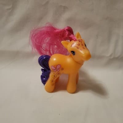My Little Pony G3 Scootaloo Orange Butterfly Pony Pink Hair Hasbro 2000s - Image 1