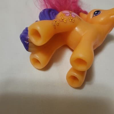 My Little Pony G3 Scootaloo Orange Butterfly Pony Pink Hair Hasbro 2000s - Thumbnail 6