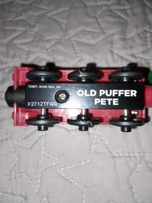 Chuggington Wooden Railway Old Puffer Pete & Cargo Car Wooden Train Tomy GUC - Thumbnail 5