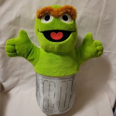 Sesame Street Oscar the Grouch Plush Toy Green Muppet Trash Can No Tag - Image 1