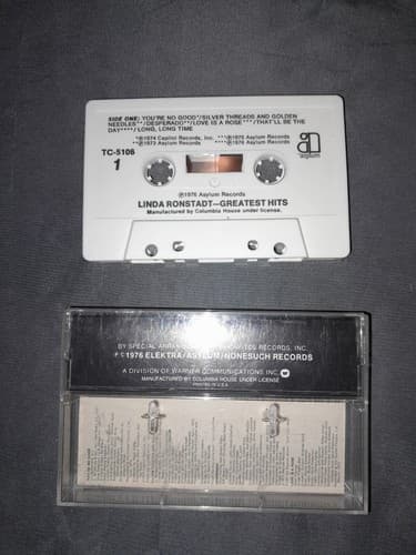 Linda Ronstadt: Linda Ronstadt's Greatest Hits Cassette 1976 (Elektra) Pre-Owned - Thumbnail 2