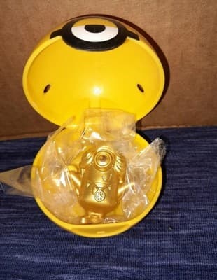 McDonalds Minions Toys Gold Golden Mini Figures Lot of 3 Despicable Me Bundle - Thumbnail 5