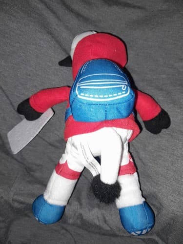 Chick-fil-A Plush Cow Eat Mor Chikin Red Hoodie Hiker Summer 2023 9" - Thumbnail 5