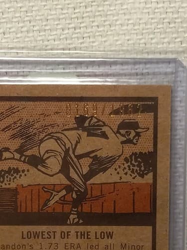 2011 Topps Eritage Brandon Beachy RC #239 Braves 169/1962 - Thumbnail 3