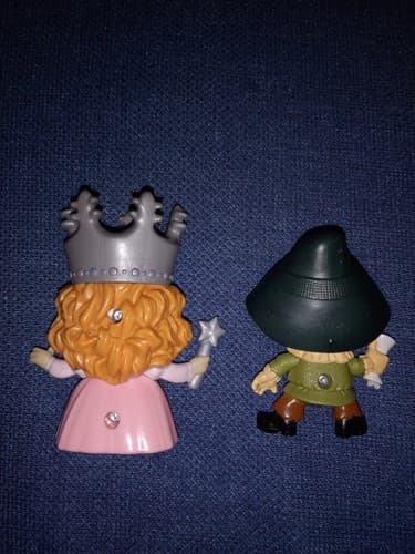McDonalds Glinda the Good Witch & Scarecrow Wizard of Oz 75th Anniversary Set 2 - Thumbnail 2