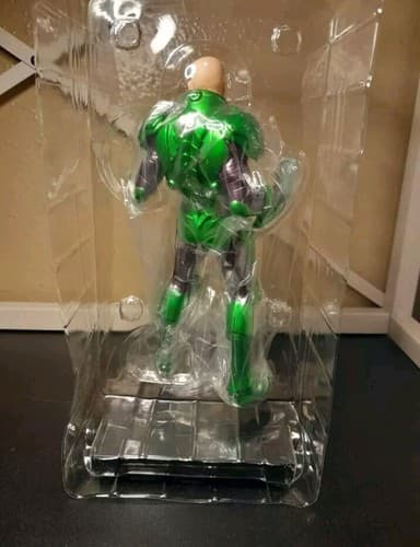 Kotobukiya DC Comics: Lex Luthor ARTFX+ 1/10 Scale Figure Statue NEW - Thumbnail 4