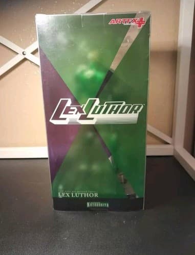 Kotobukiya DC Comics: Lex Luthor ARTFX+ 1/10 Scale Figure Statue NEW - Thumbnail 6
